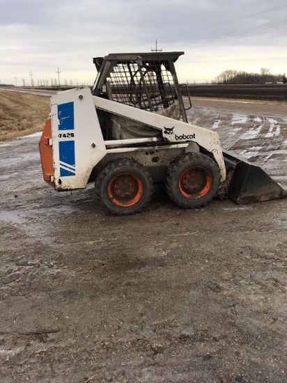 MELROE BOBCAT 742 GAS SKID LOADER