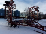 45' WILRICH BI-FOLD FIELD CULTIVATOR 3 BAR WILRICH, WALKING TANDEM