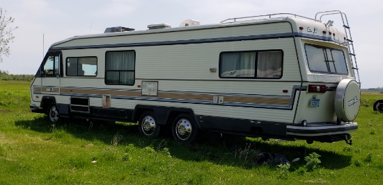 1986  32' ALUM-LITE TAG AXLE MOTOR HOME, CHEV 454