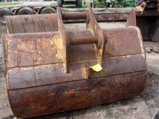 35" ROCK BUCKET