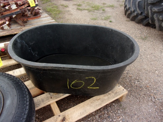 SMALL STOCK TANK/FEEDER