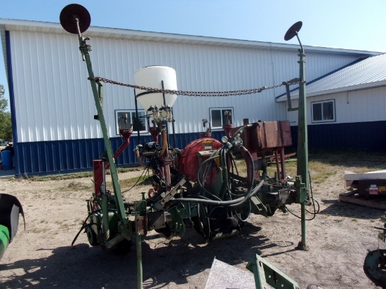 4-30" WIK 3 PT PLOT PLANTER,