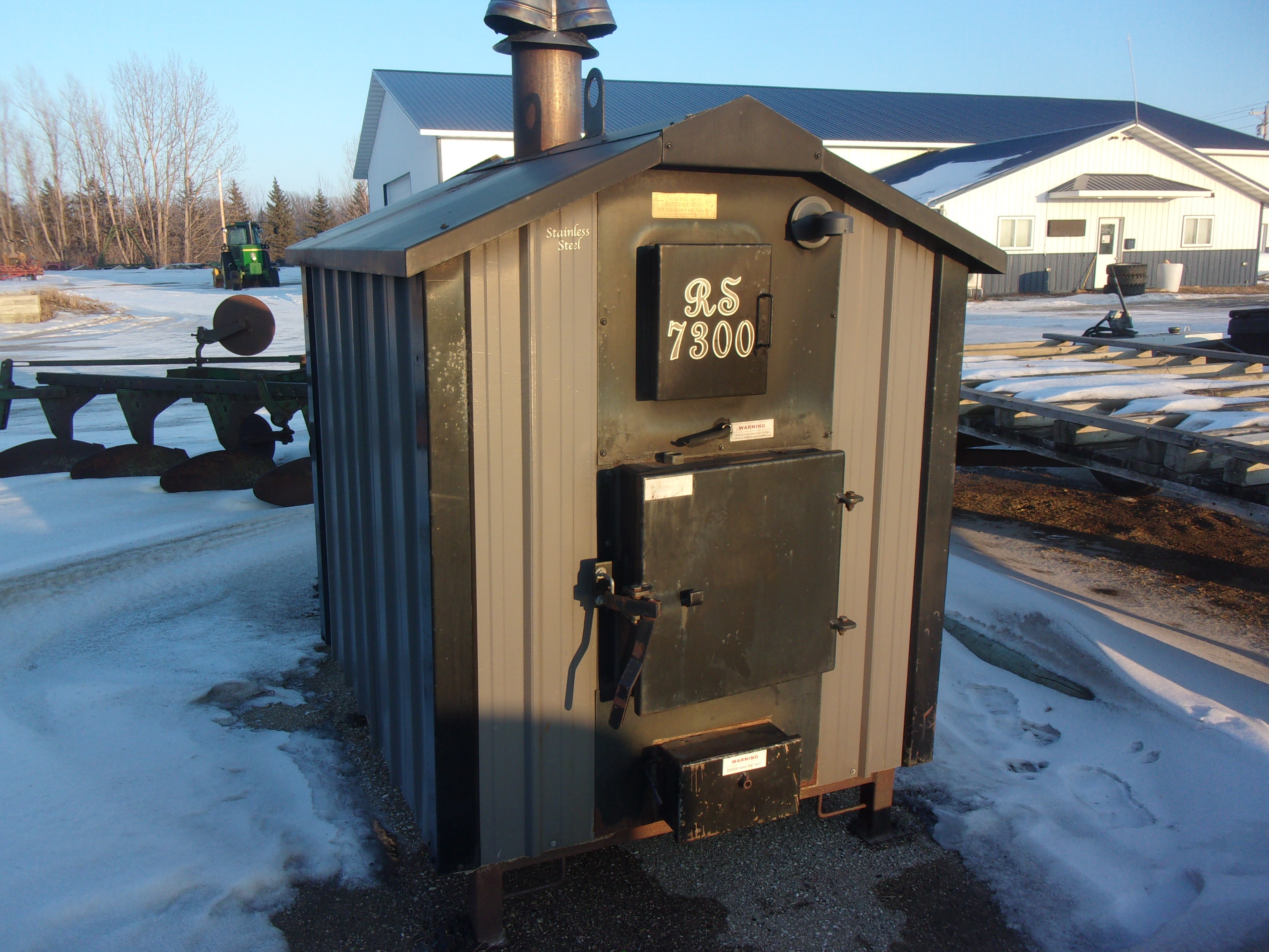 CROWN ROYAL #7300 OUTDOOR WOOD STOVE Proxibid