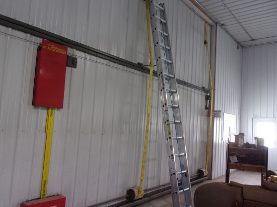 28' AL. WERNER EXT LADDER 250#