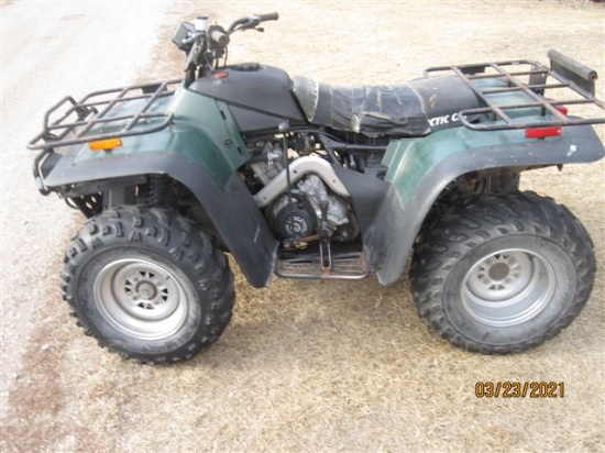2001 ARCTIC CAT 400 4X4, winch, needs carb. tuneup. 6000 miles