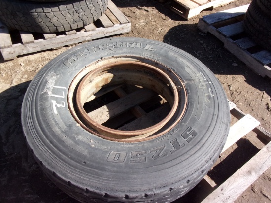11R 22.5 ON RIM