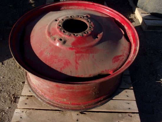 18.4 X 38" 9 HOLE RIM
