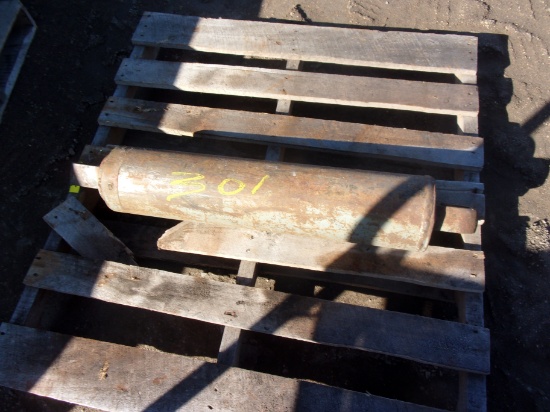 TRUCK BOX HOIST CYLINDER