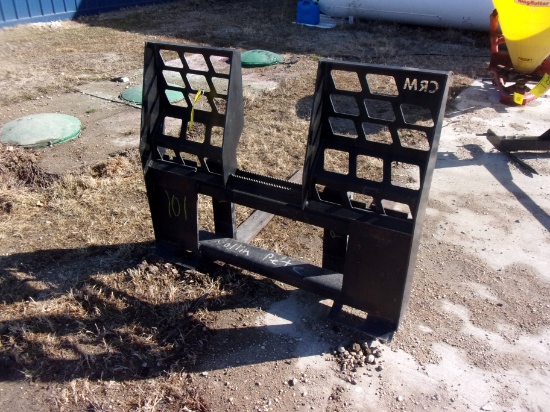 42" WALK TRU PALLET FORK ATTACH.