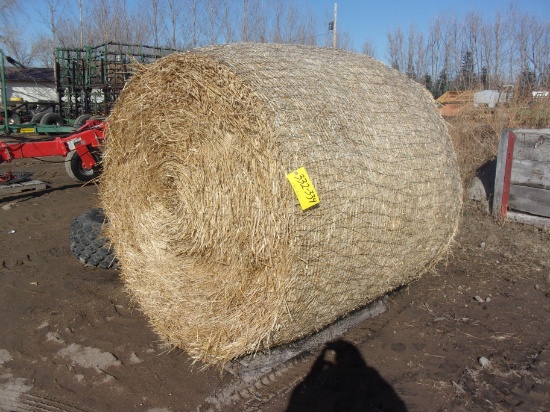 68-RD BALES OF WHEAT STRAW, 1000# 5x6' net wrapped, located in Plummer MN area