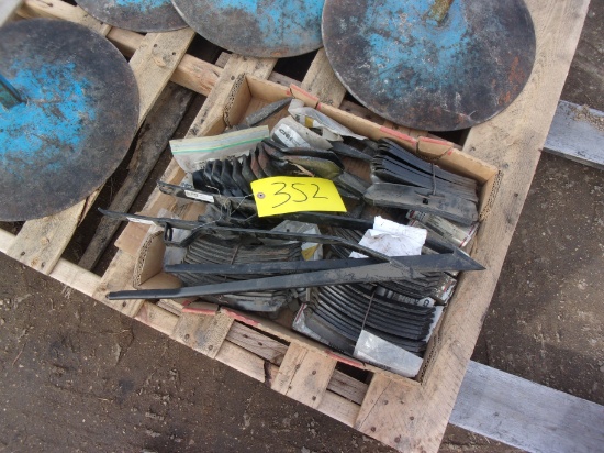 40 NEW MULTIWEEDER SPIKES & STANDS