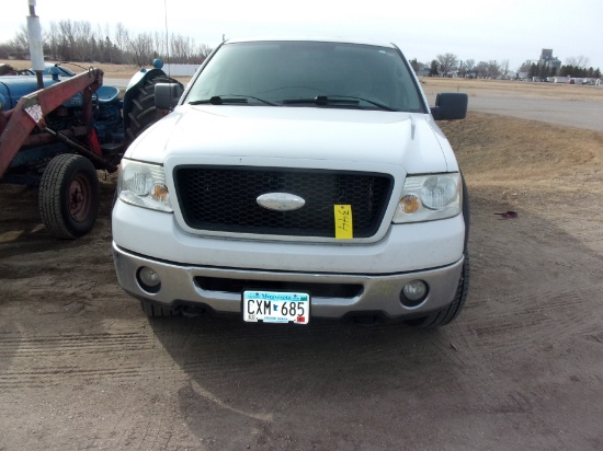 2006 FORD H 1/2 T. EXT. CAB LONG BOX 4WD, topper