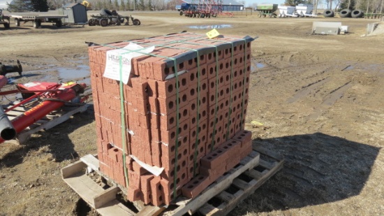 525 UNUSED RED BRICKS