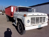 1974 FORD F-700 S.A. W/16' STEEL BOX & HOIST, 361 V-8 HD, 4 X 2, 2 SPARE 9.00 X 20