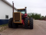 VERSATILE 895 4WD, 4 hyd. 8,700 hrs., 20.8 x 38 dualed (85%)