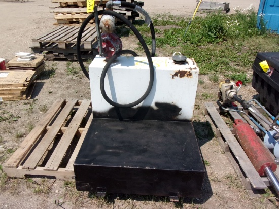 30" L SHAPED FUEL TANK w/ hand pump