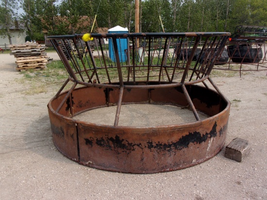 ROUND BALE FEEDER