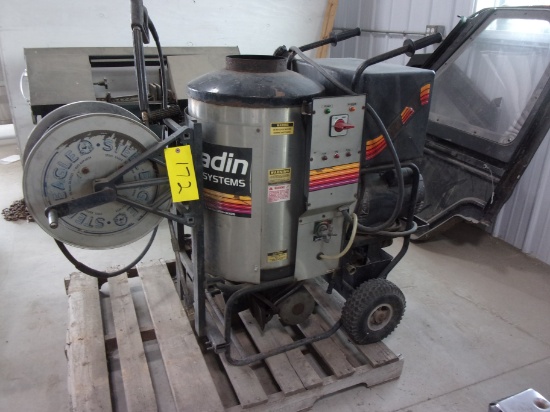 ALLADIN 1440 HOT WATER WASHER, 4 gal., 2300 psi, works