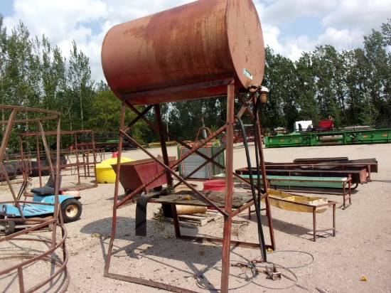 300 GAL FUEL TANK ON STAND