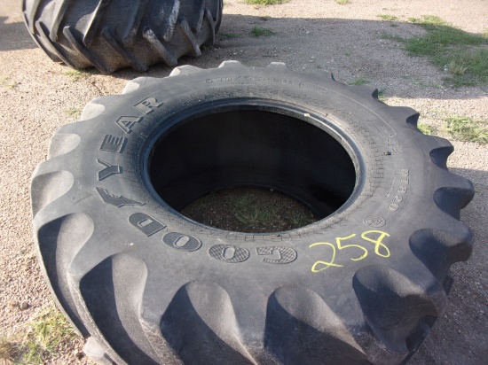 600/ 65R/ 28 TIRE