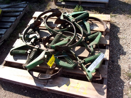10- J.D. 1000 SERIES CULT. SHANKS