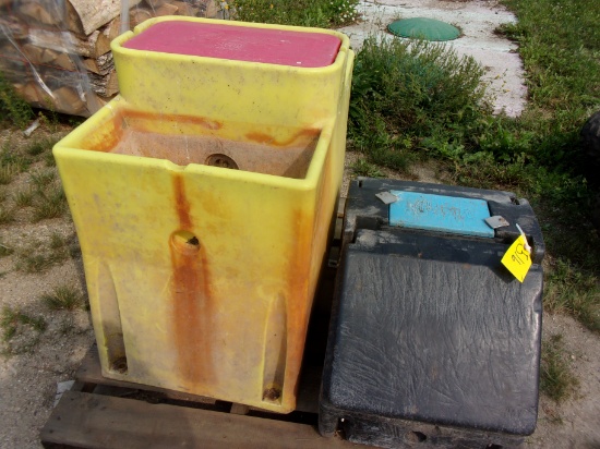 RITCHIE WATERER #300 (OK) & SMALL WATERER, cond. Unknown