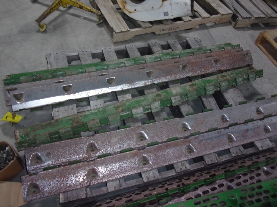 SET OF SOLID CYLINDER FILLER PLATES FOR A J.D. 9600 COMBINE, bolts included