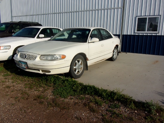 2004 BUICK REGAL, 200k miles