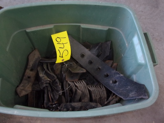 HALF TOTE OF NEW MULTIWEEDER SPIKES & SWEEPS, CULT. SPIKES & 2 OR 3 TWISTS
