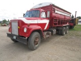 1974 IHC 1800 w/19' FRENCH COMBINATION, BOX, V-8 gas, 5x4, plumbed, head hoist