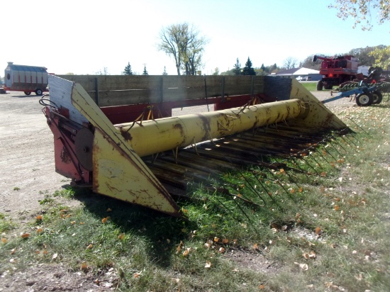 20' IHC 810 HEADER w/9" SUNFLOWER PANS, reel