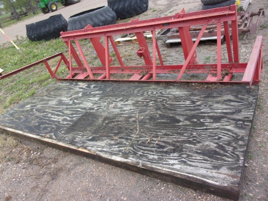 LOADER MOUNT SCAFFOLDING 10 1/2' X 4'