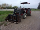 684 INTERNATIONAL TRACTOR, ROPS, diesel, w/ Westendorf TA-26 Loader, pto, 3 pt., 2 hyd.