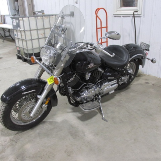 2001 YAMAHA V STAR 1100 MOTORCYCLE, 12,000 miles, includes 2nd seat/backrest, exc. cond.