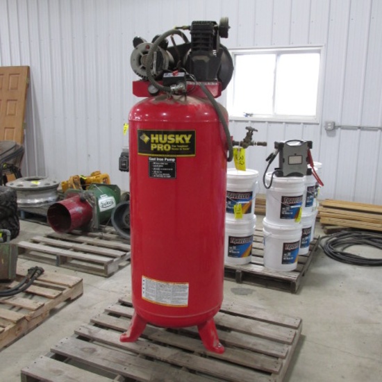 5 H.P 60 GAL. VERT. 220V. AIR COMPRESSOR, very low hours PH.   242-1989