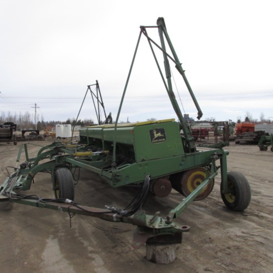 30' J.D. 9350 GRAIN DRILL, markers, w/ J.D. transport