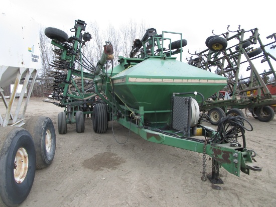 34' GREAT PLAINS ADI 334 HOE DRILL, 7 1/2" spacing, hyd. fan, 2 compartment (75/100 bus.)