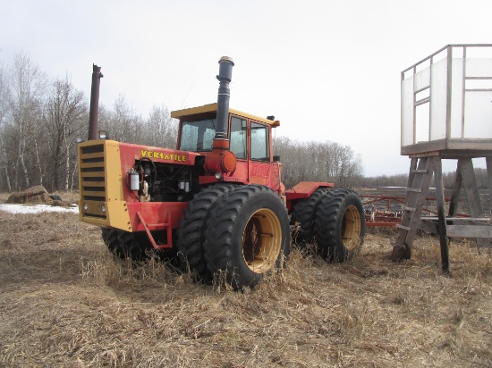 VERSATILE 850 SERIES II 4WD, 3 hyd. hard starter, but strong puller,