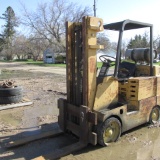 Forklift , propane, runs & works good, no brakes,