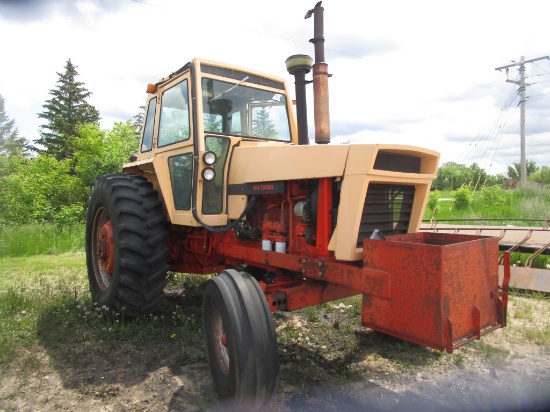CASE 1270, P.S., 3 PT., 2 hyd., rock box, damaged door, 320/ 85 R/ 38", shows 6345 hrs.