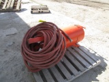 SANDBLASTING POT & 2-50' AIR HOSES