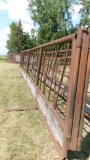 5' X 30' FREE STANDING HAY FEEDER ( hay saver) w/ 6' swing around gate