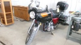 1976 HONDA GOLD WiNG GL 1000 MOTOR CYCLE, fairing, hard saddle bags & tail storage, 72,000