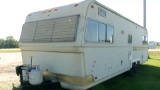 32' HOLIDAY RAMBLER CAMPER  3000 SERIES (329)