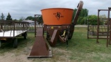 ROTO GRIND # 1090 TUB GRINDER,  1,000 pto, like new, corn attachment,, manual in off. ph. 523-5165