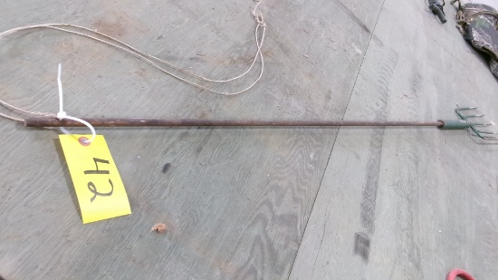 FISHING SPEAR