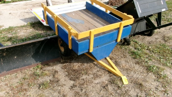 35" X 44" WOOD GARDEN CART
