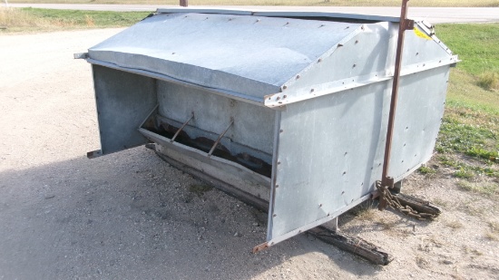 SMALL SELF FEEDER on skids