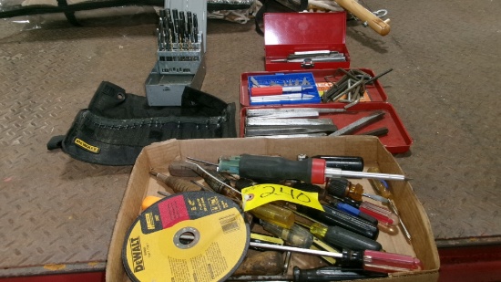 DEWALT DRILL BIT SET, DRILL INDEX, SCREW DRIVERS, ALLEN WRENCHES, CHISEL & PUNCH SETS, RAZOR