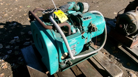 ONAN 6500 WATT GAS GENERATOR, 120/ 240, 1800 RPM